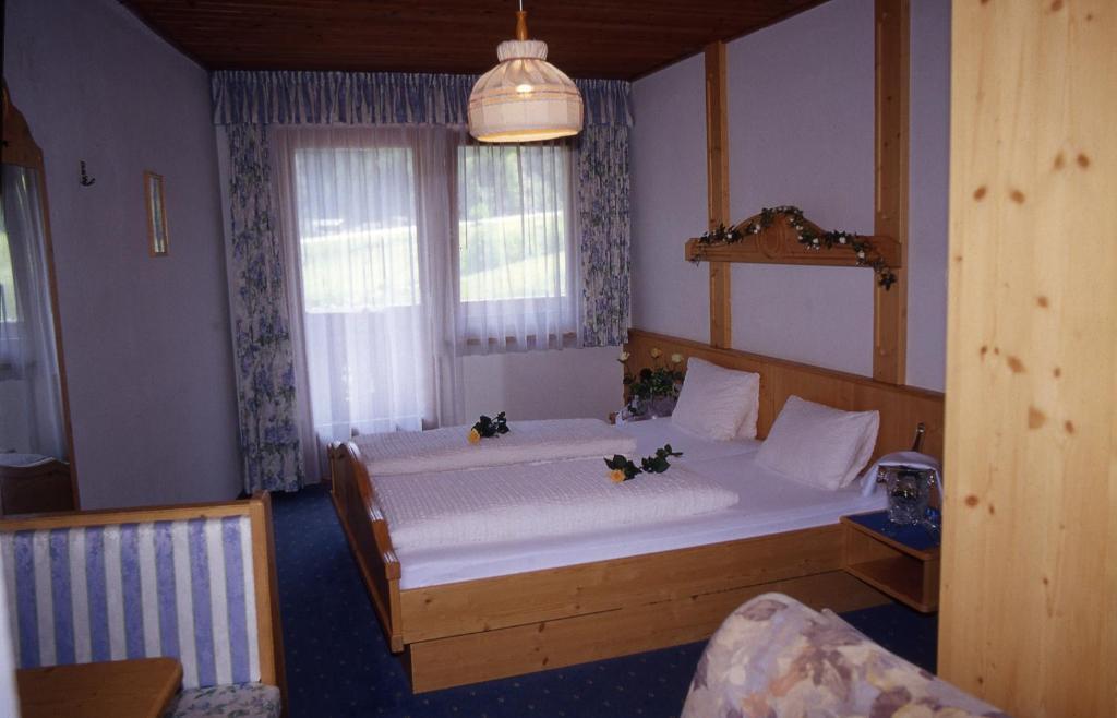 Hotel Waldcafe Neustift im Stubaital Chambre photo