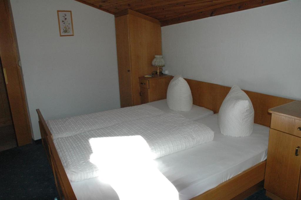 Hotel Waldcafe Neustift im Stubaital Chambre photo
